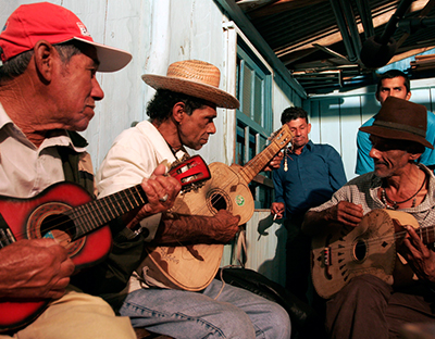 Museo Vivo del Fandango - BRASIL
© Felipe Varanda - collection of the Fandango's Living Museum, 2005